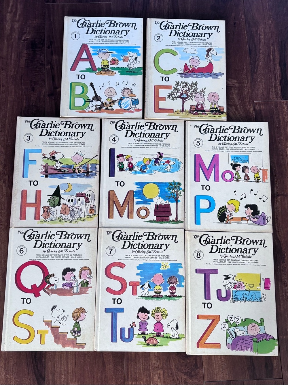 The CHARLIE BROWN DICTIONARY by Charles Schulz 1973 1st prInt Complete 6 Vol Set